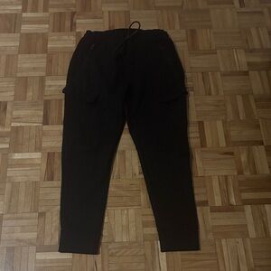 Men's Classic Black Cargo Fleece Pants